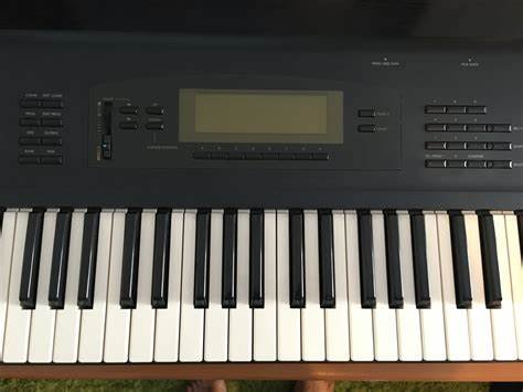 Korg 01W FD de segunda mano · Foto 3 de 3 · Madrid · 450 €