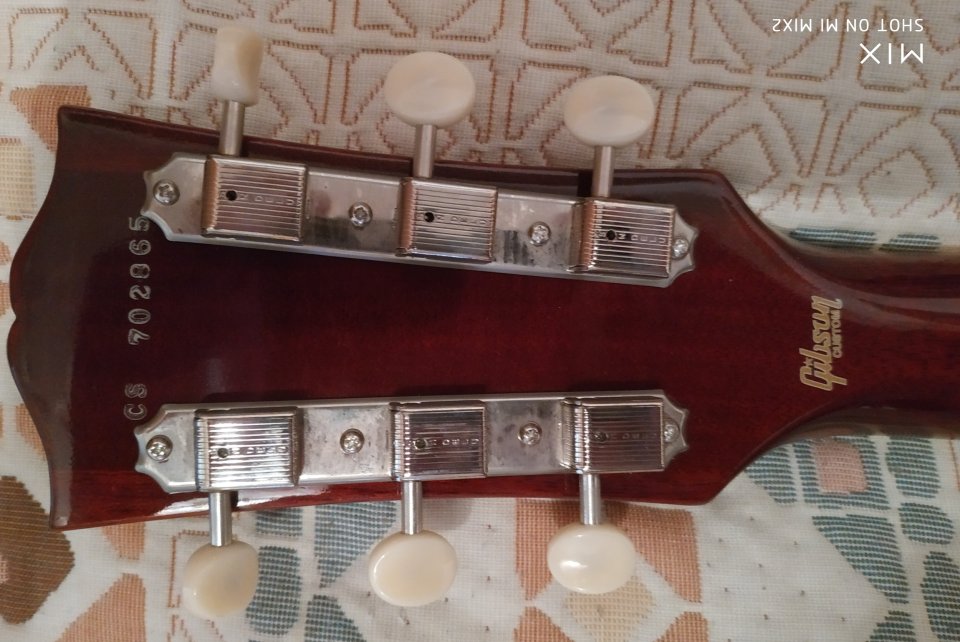 Gibson Les Paul Special CS Maple Top Dark Cherry de segunda mano · Foto 4 de 10 · Zaragoza · 3000 €