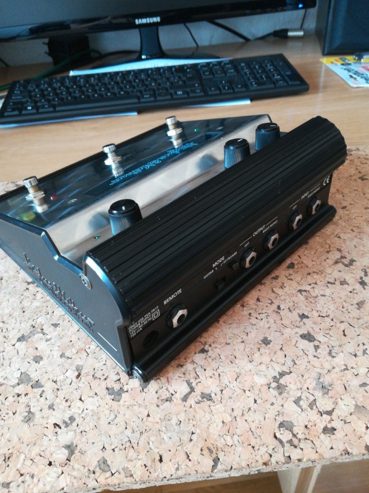 Hughes & Kettner Tube Rotosphere MK1 de segunda mano · Foto 3 de 5 · Girona · 500 €