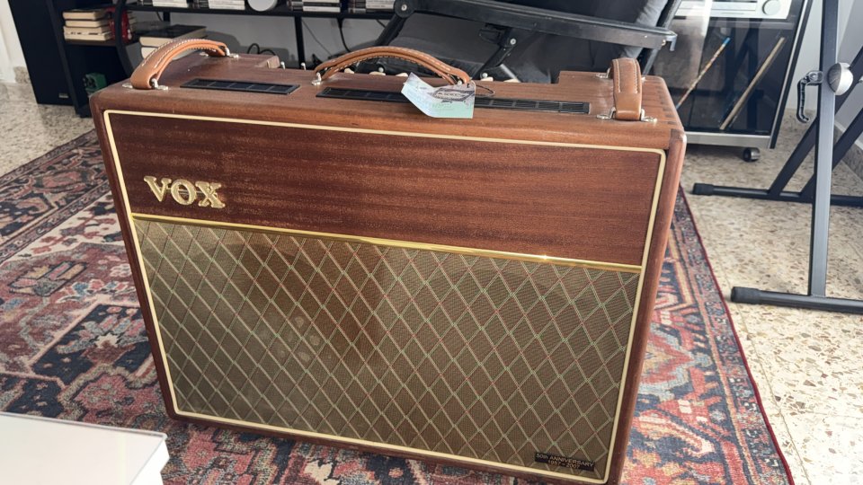 Vox ac30 handwire Heritage Caoba 500 unidades de segunda mano · Foto 9 de 10 · Murcia · 1500 €