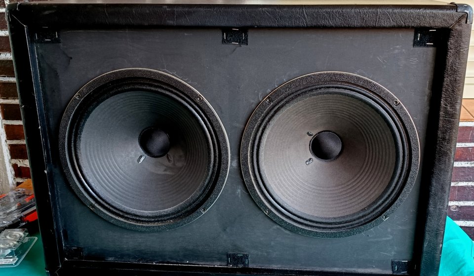 Pantalla Harley Benton G212 Vintage, con 2 Celestion Vintage 30 G12 de segunda mano · Foto 6 de 8 · Madrid · 175 €