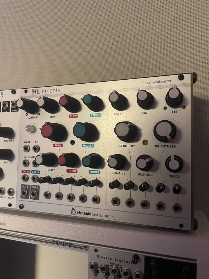 Mutable Instruments Elements de segunda mano · Foto 2 de 3 · Barcelona · 600 €