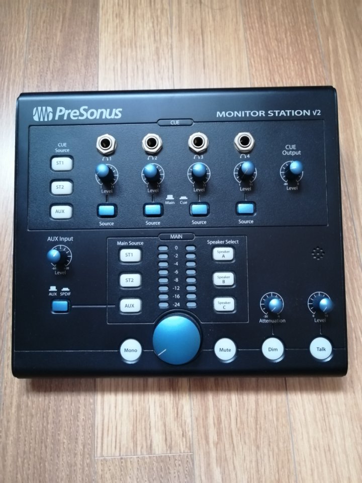 PreSonus Monitor Station V2 de segunda mano · Foto 1 de 4 · Málaga · 210 €