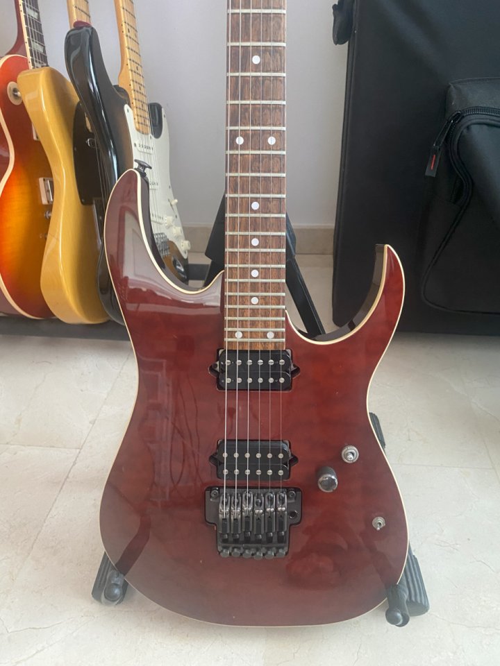 Guitarra Ibanez Prestige 2003/2004 de segunda mano · Foto 1 de 9 · Alicante · 1050 €