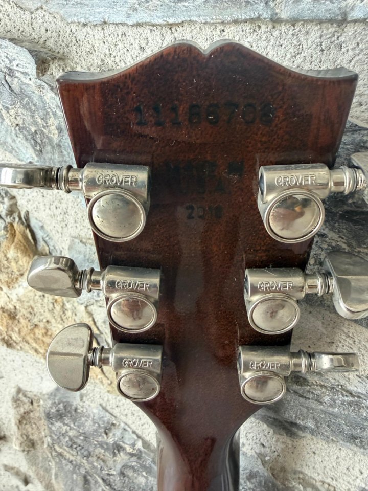 Gibson ES-335 Memphis Goldtop Limited Edition 2016 de segunda mano · Foto 5 de 10 · Gipuzkoa · 3400 €