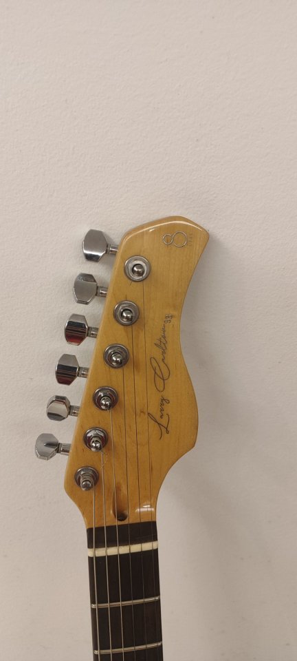 Sire Larry Carlton S3 Sunburst de segunda mano · Foto 3 de 9 · A Coruña · 260 €