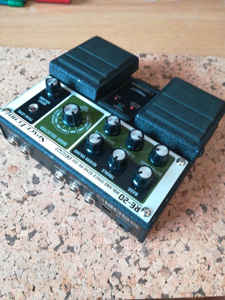 Boss RE-20 Space Echo (Con caja original) de segunda mano · Foto 3 de 5 · Girona · 300 €