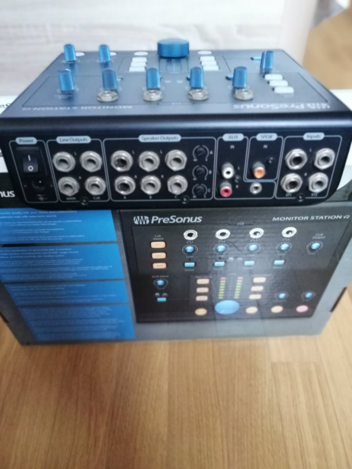 PreSonus Monitor Station V2 de segunda mano · Foto 3 de 4 · Málaga · 210 €