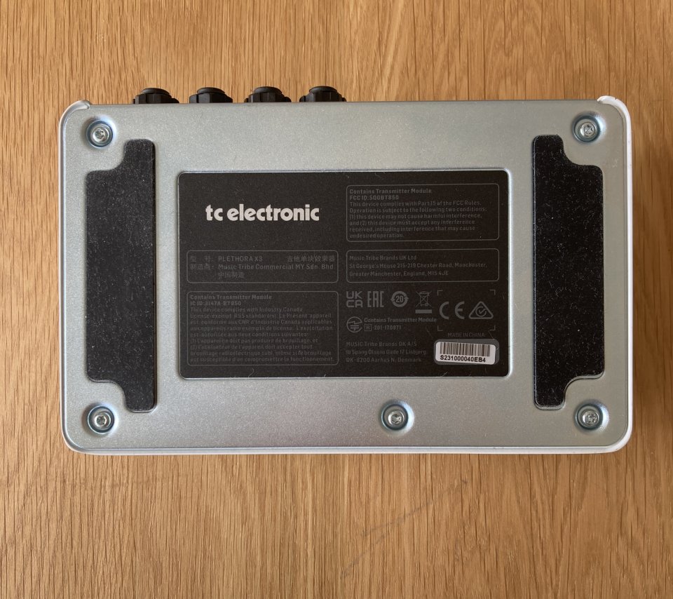 TC Electronic Plethora X3 pedal multiefectos