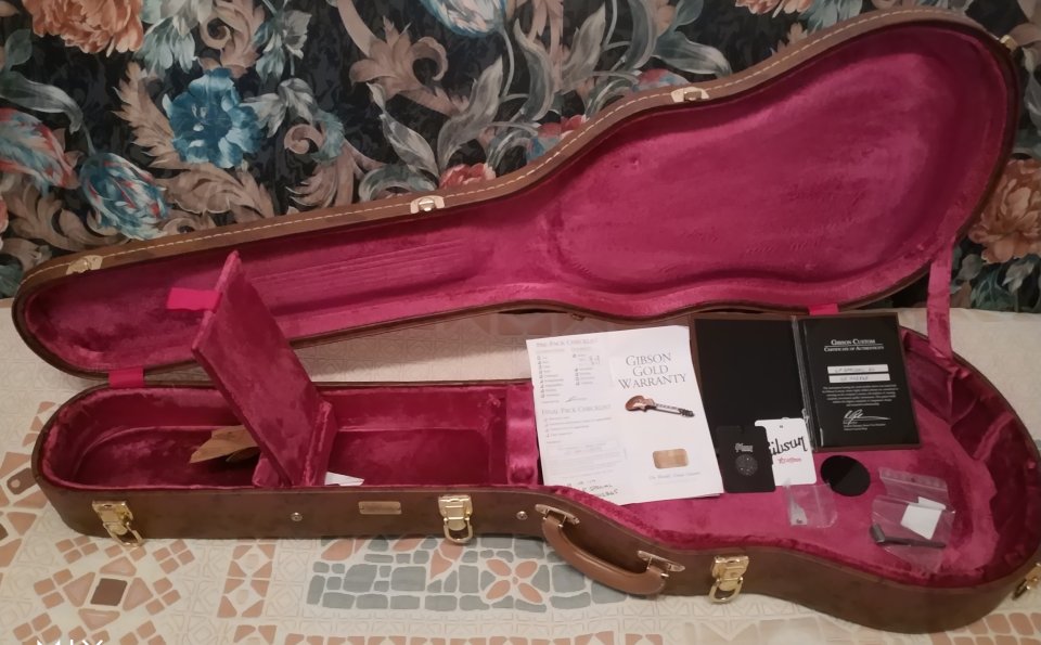Gibson Les Paul Special CS Maple Top Dark Cherry de segunda mano · Foto 10 de 10 · Zaragoza · 3000 €