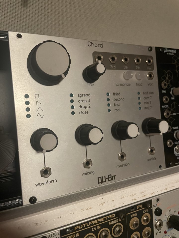 QU-BIT Chord v1. de segunda mano · Foto 1 de 2 · Barcelona · 175 €