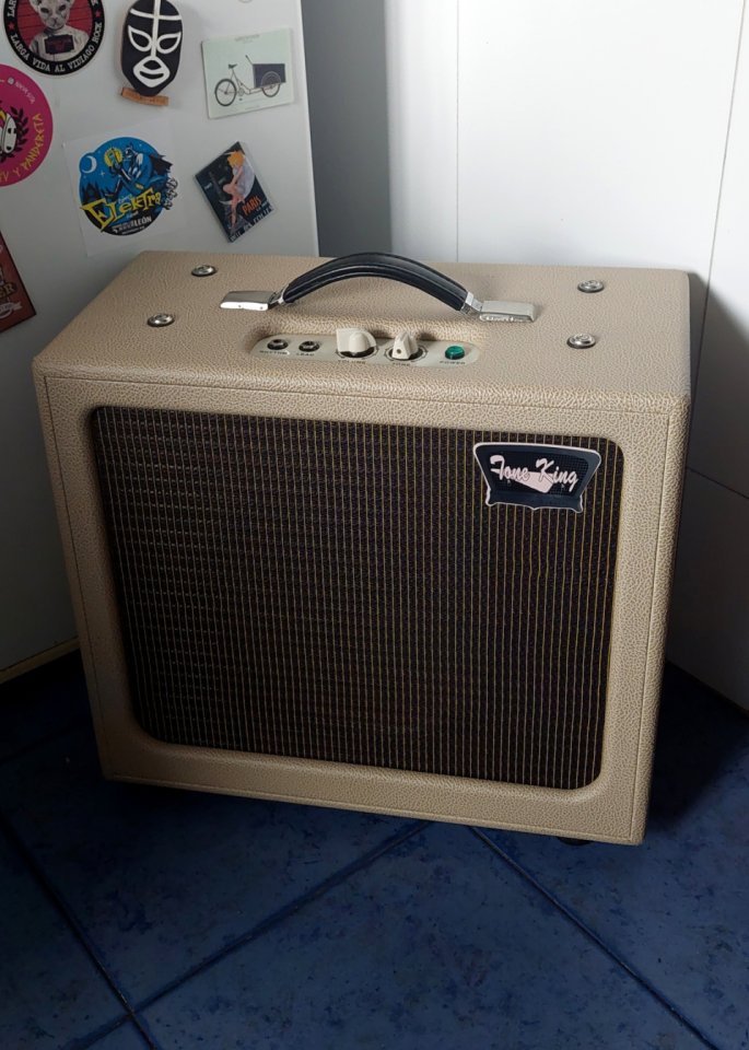 Tone King Gremlin & 3 Monkeys Organ Grinder