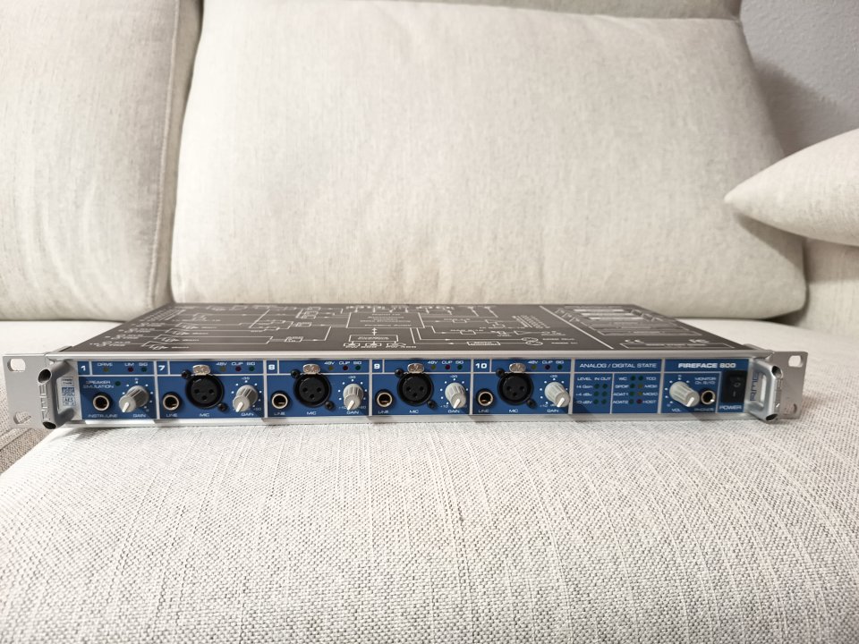 Interfaz de audio RME Fireface 800 de segunda mano · Foto 1 de 5 · Madrid · 400 €