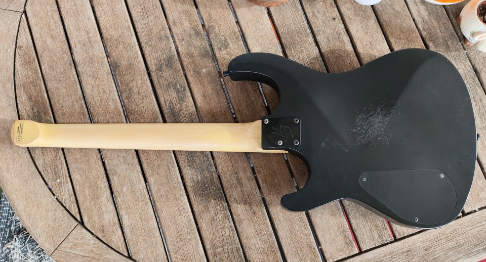 Harley Benton Dullahan Headless de segunda mano · Foto 7 de 9 · Illes Balears · 250 €