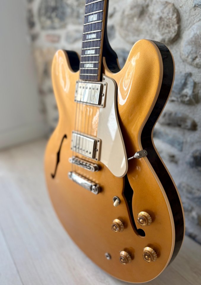 Gibson ES-335 Memphis Goldtop Limited Edition 2016 de segunda mano · Foto 8 de 10 · Gipuzkoa · 3400 €