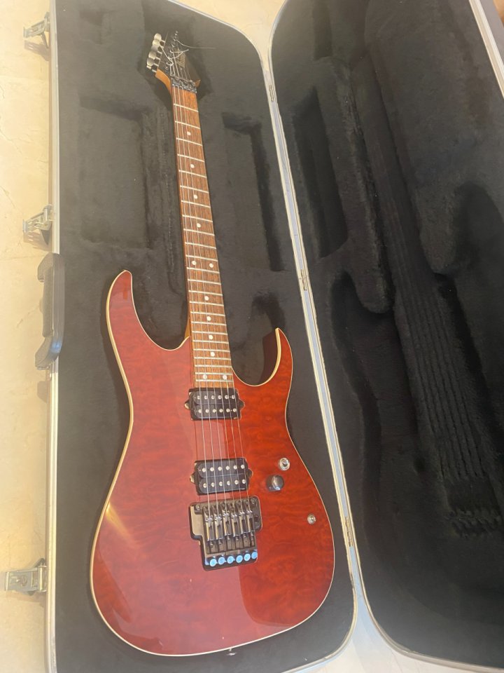 Guitarra Ibanez Prestige 2003/2004 de segunda mano · Foto 6 de 9 · Alicante · 1050 €