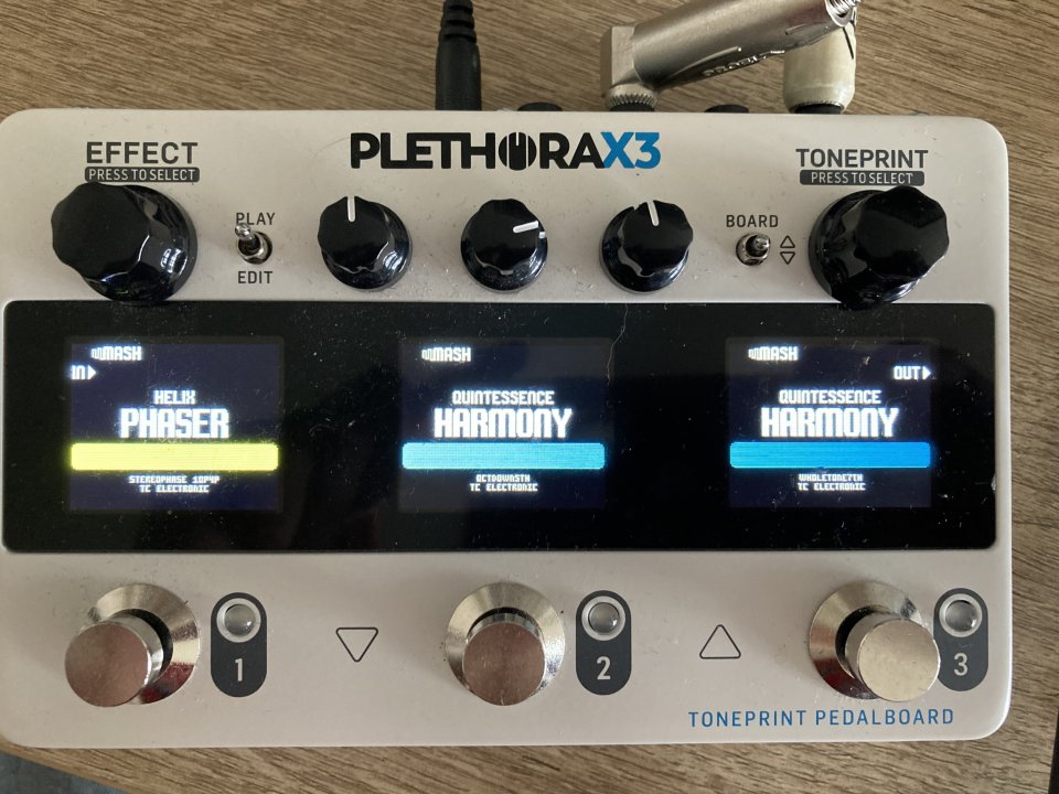 TC Electronic Plethora X3 pedal multiefectos
