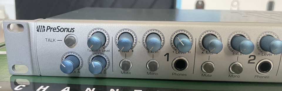 Presonus HP60 - amplificador auriculares de 6 canales + talk de segunda mano · Foto 2 de 5 · Girona · 150 €