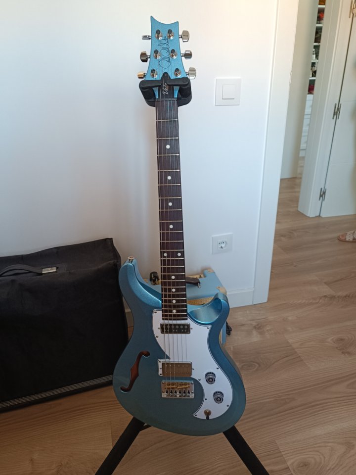 PRS Semi-Holow Vela Frost Blue Metallic de segunda mano · Foto 2 de 6 · Madrid · 1600 €