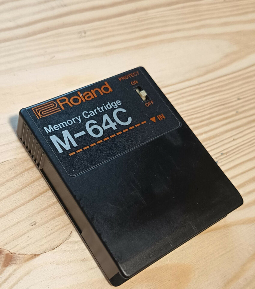 cartucho memoria roland m-64c