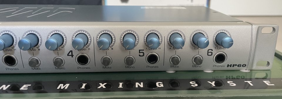 Presonus HP60 - amplificador auriculares de 6 canales + talk de segunda mano · Foto 3 de 5 · Girona · 150 €