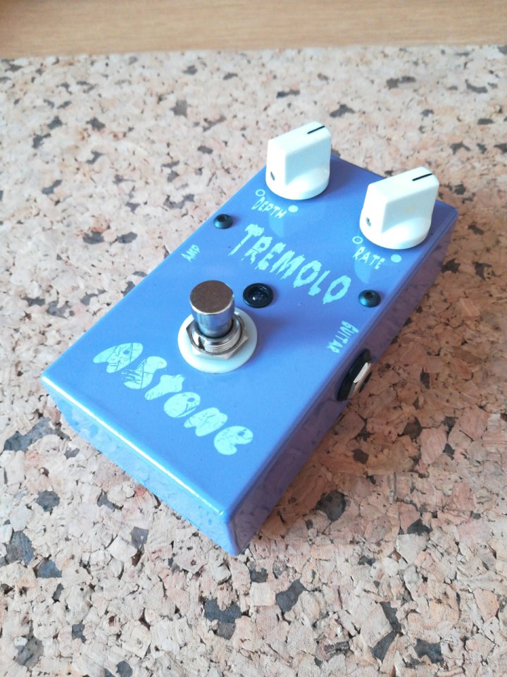 Trémolo Astone (Boutique - Hecho a mano) de segunda mano · Foto 5 de 5 · Girona · 70 €