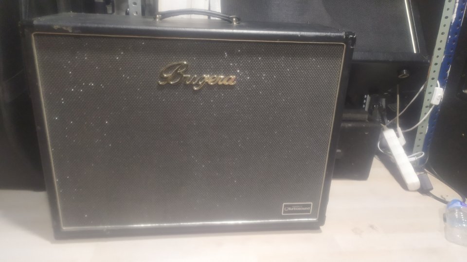 Vendo pantalla buguera 2x12 turbosound