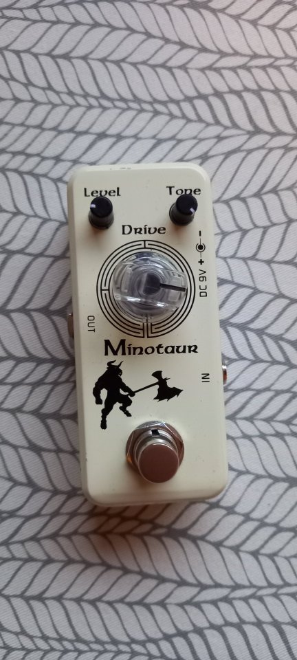 Movall MP-320 Minotaur Overdrive Pedal Guitarra de segunda mano · Foto 1 de 4 · Zaragoza · 29 €