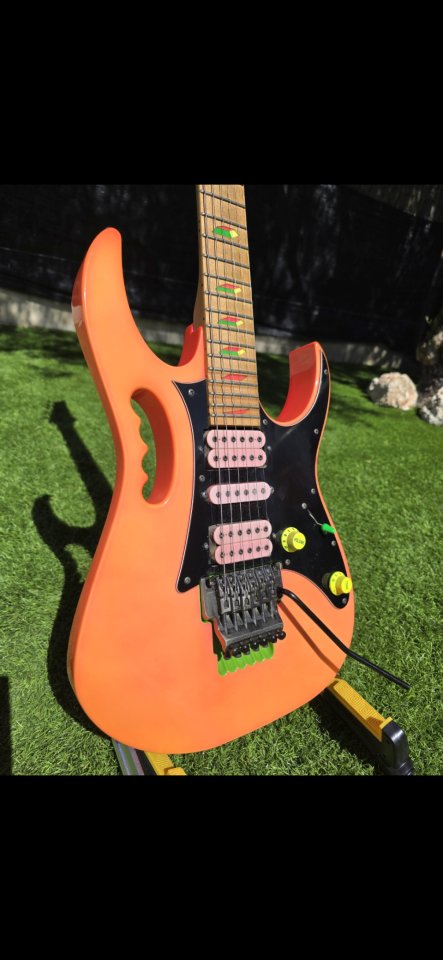 Ibanez jem 777 sp 1989 de segunda mano · Foto 1 de 10 · Madrid · 5000 €