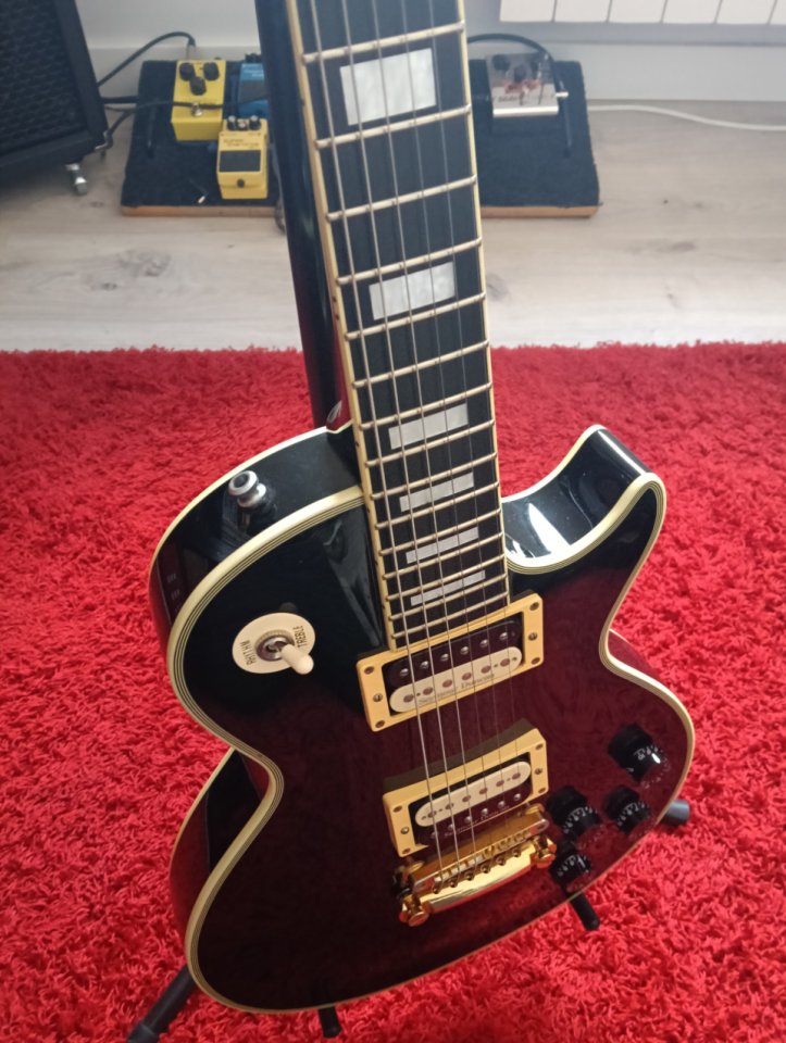 Les Paul custom edwards de segunda mano · Foto 2 de 5 · León · 950 €