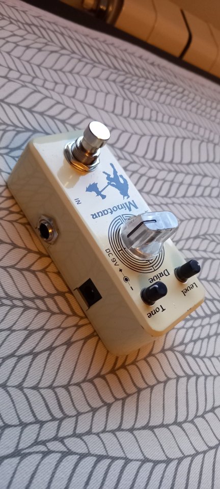 Movall MP-320 Minotaur Overdrive Pedal Guitarra de segunda mano · Foto 3 de 4 · Zaragoza · 29 €