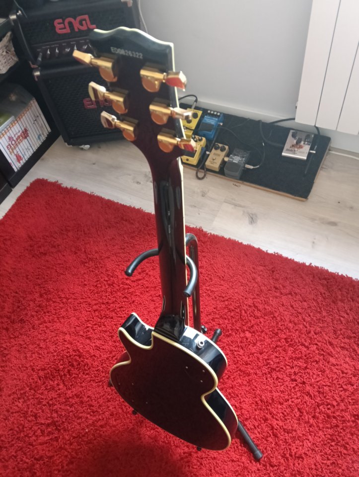 Les Paul custom edwards de segunda mano · Foto 4 de 5 · León · 950 €