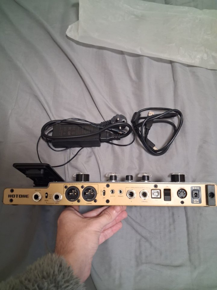 Hotone Ampero Silver Edition