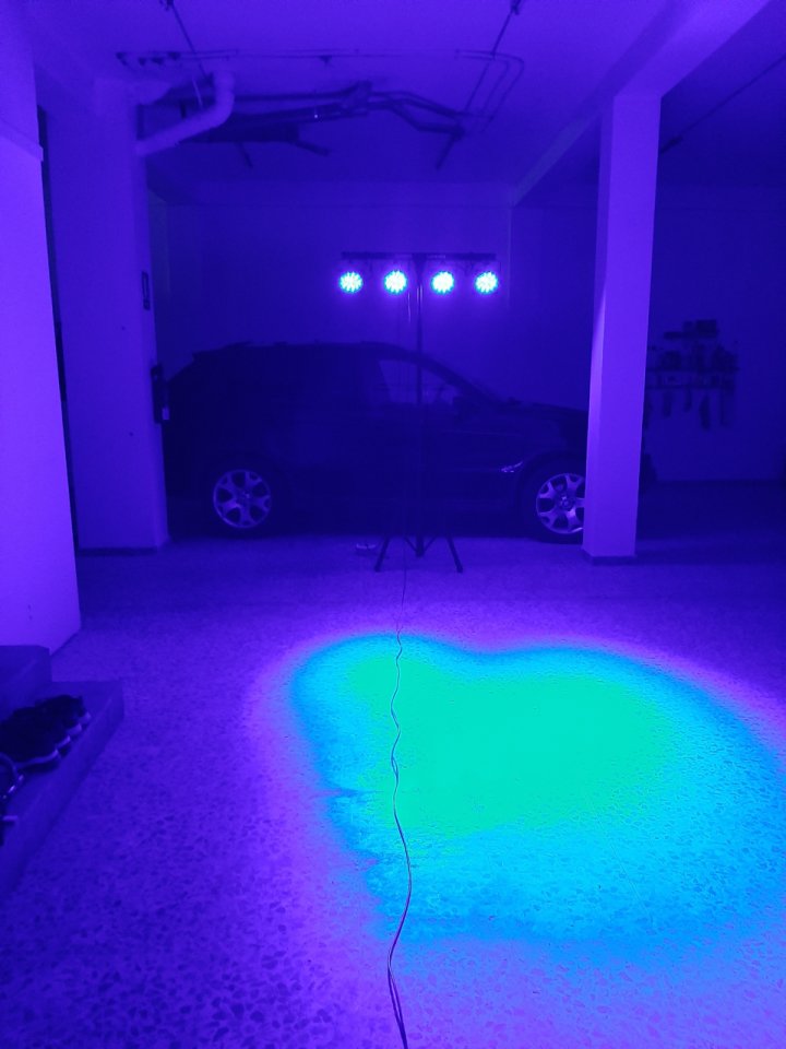 Kit Iluminación Profesional ProLights Lumi4 RGB + Pedalera (Impecable) de segunda mano · Foto 7 de 10 · Alicante · 199 €