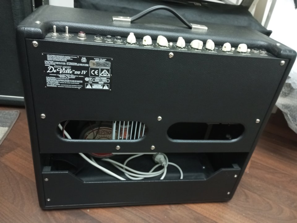 FENDER Hot Rod DEVILLE IV