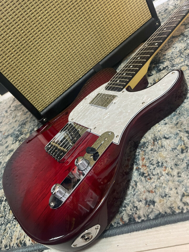 Guitarra G&L TRIBUTE ASAT REDBURST RW