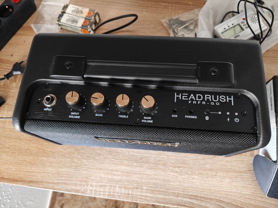 Headrush frfr go de segunda mano · Foto 1 de 3 · Barcelona · 95 €