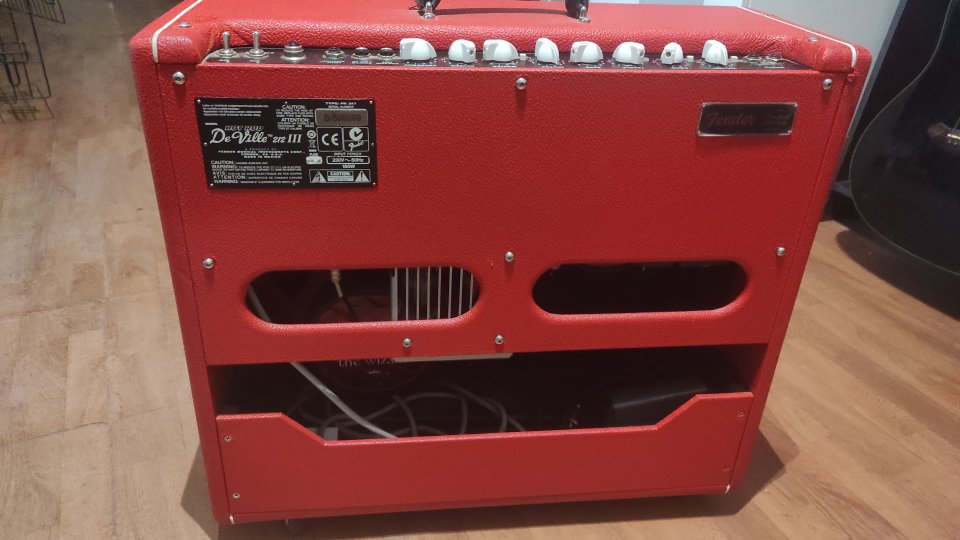 Cambio por vox AC15 HW