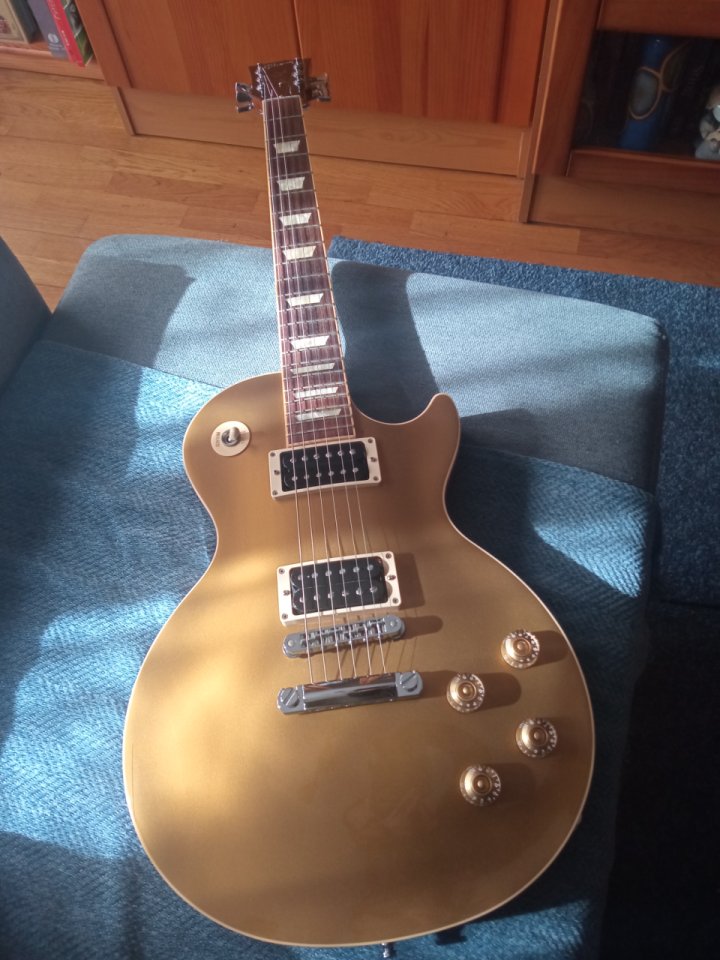 Gibson Les Paul Signature T Goldtop (por otra Gibson LP)