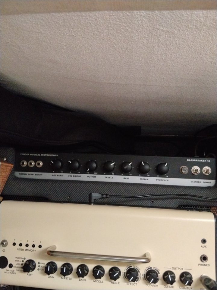 Fender Bassbreaker 45w por Guitarra de segunda mano · Foto 2 de 3 · Málaga