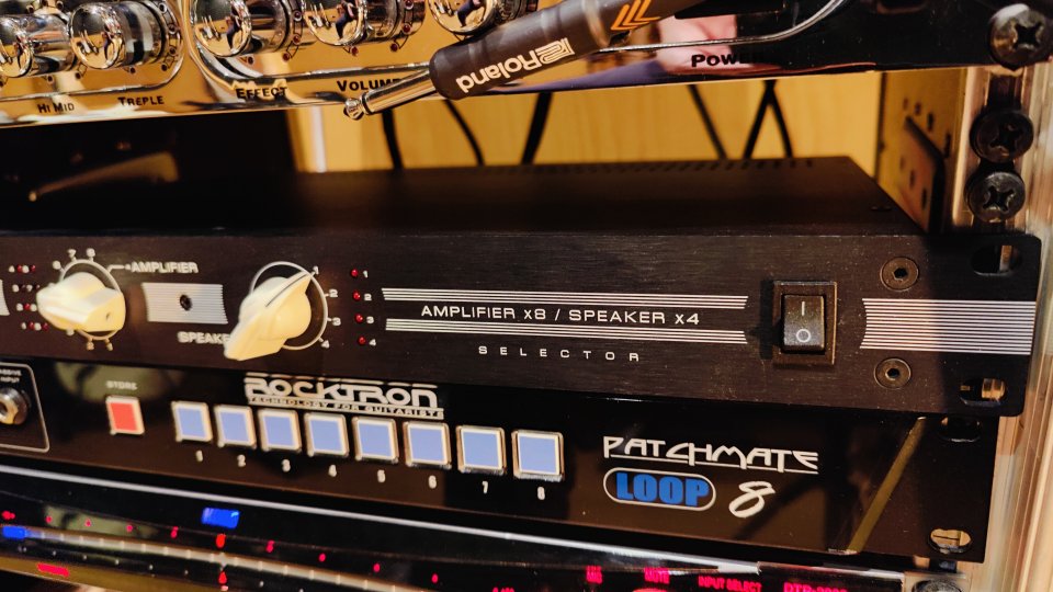 Selector de amplificador y altavoz Kahayan 8x4