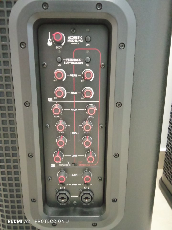 LINE 6 STAGESOURCE L2T & L2M más Line 6 Trolley