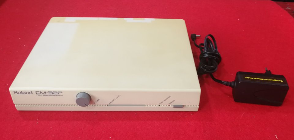 Roland CM 32P de segunda mano · Foto 2 de 4 · Girona · 150 €