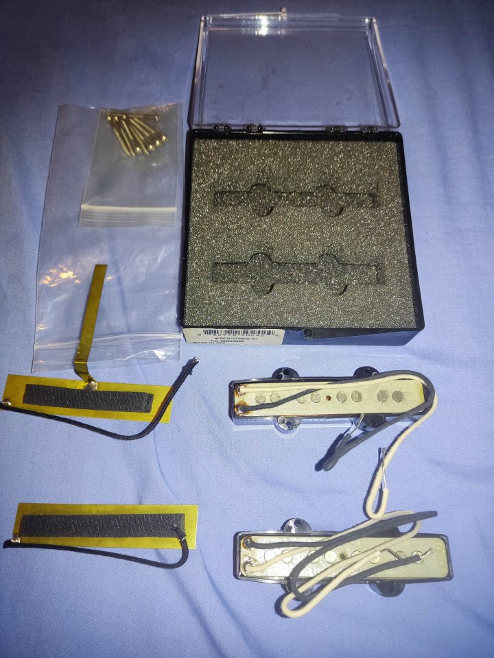 Pastillas Fender Pure Vintage '64 Jazz Bass de segunda mano · Foto 4 de 6 · Alicante · 140 €