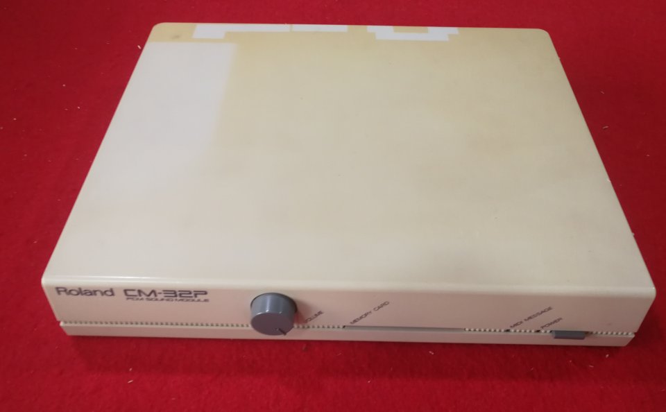 Roland CM 32P de segunda mano · Foto 3 de 4 · Girona · 150 €