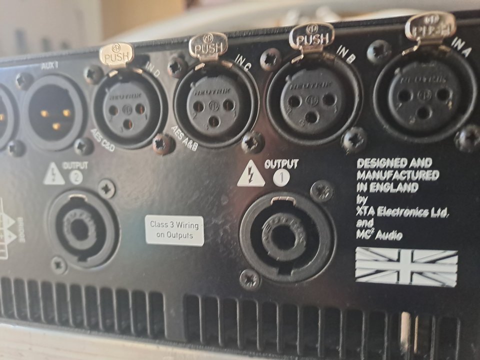 DAS DX 80i Amplificador Digital Das 4 Canales Con Dsp