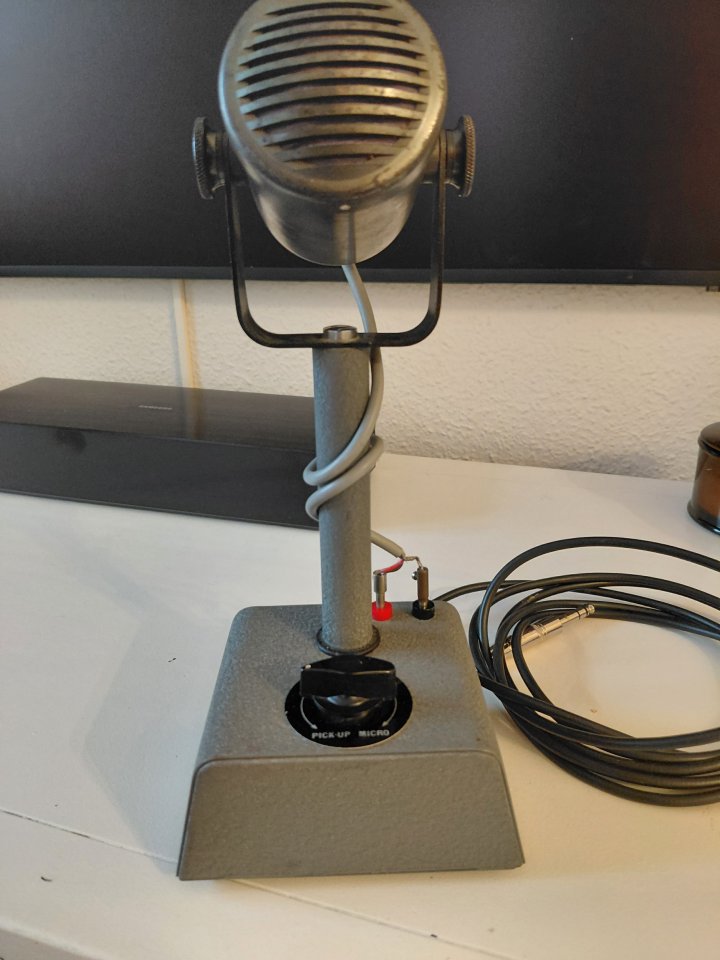 Microfono Melodynamic Melodium 75A años 40 de segunda mano · Foto 3 de 8 · Córdoba · 160 €