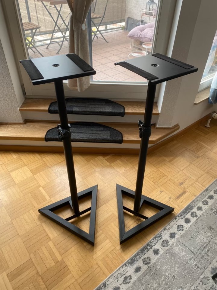 Millenium BS-500 Soporte Altavoces Pies Monitores de segunda mano · Foto 2 de 2 · Barcelona · 35 €