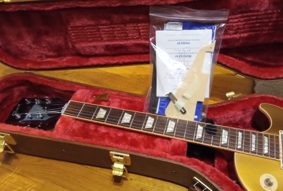 Gibson Les Paul Signature T Goldtop (por otra Gibson LP)