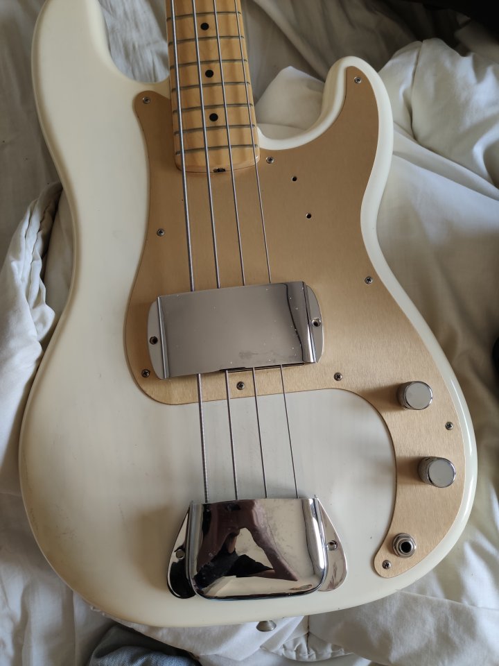 Bajo Fender Precision American Vintage 58’